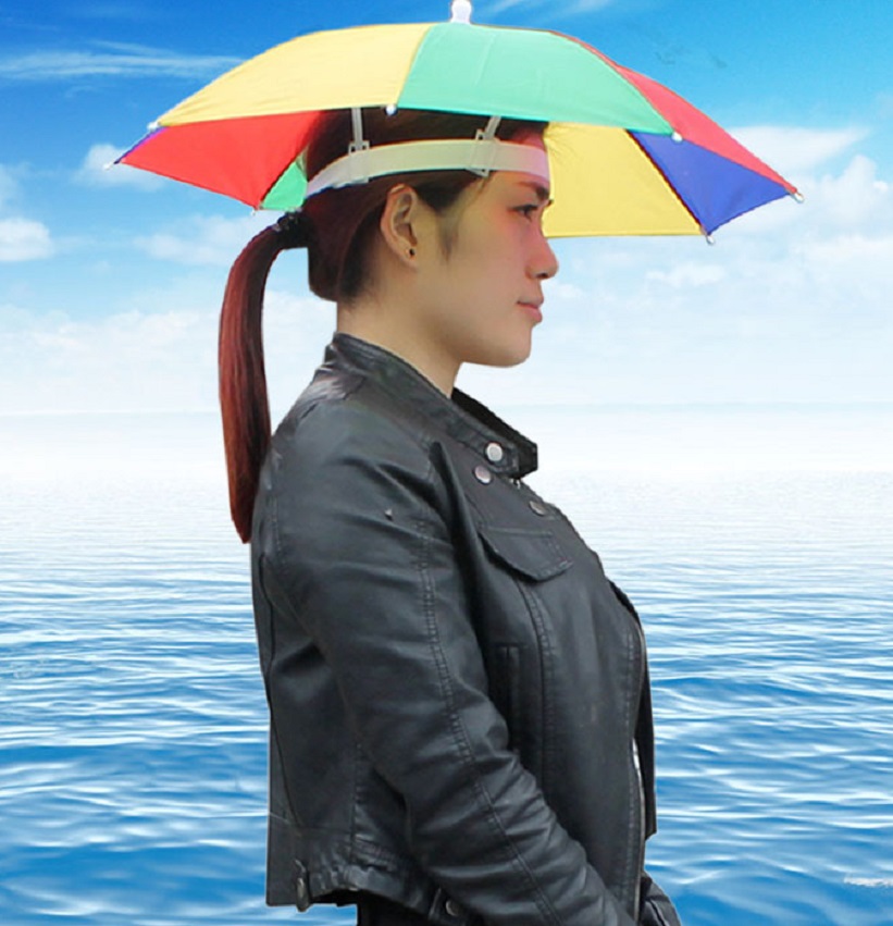 Dù che mưa đội đầu màu Dù che mưa đội đầu màu