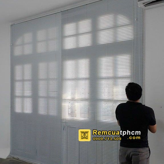 Rèm sáo nhôm cửa thiết yếu bền đẹp giá rẻ tại tphcm Rèm sáo nhôm cửa chủ yếu bền đẹp giá thấp tại tphcm