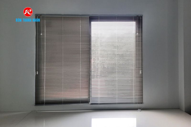 Rèm sáo nhôm văn phòng mã st màu ghi mành thanh nhàn Rèm sáo nhôm văn phòng và công sở mã st màu sắc ghi rèm thanh nhàn